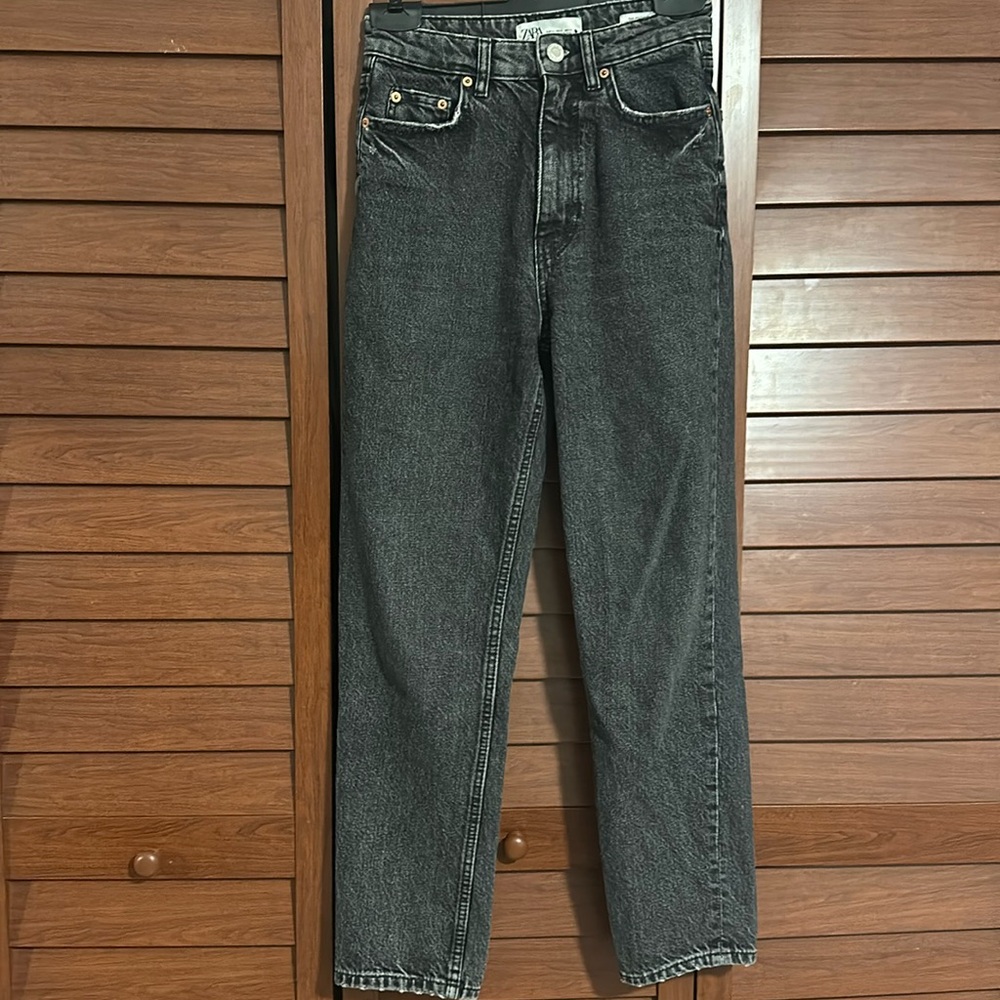 Zara 90s inspired mom jeans